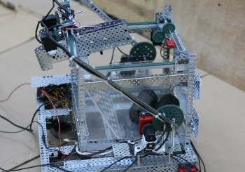 Prototipo de un robot recolector de frutas cítricas