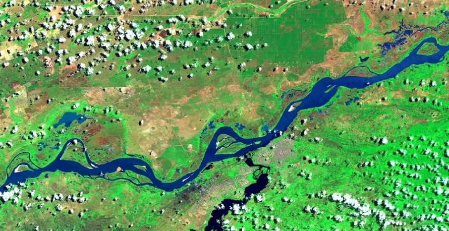 Fig. 8: Satélite Landsat-8 del 14/05/2016 (aguas bajas). El Orinoco en su época de menor caudal