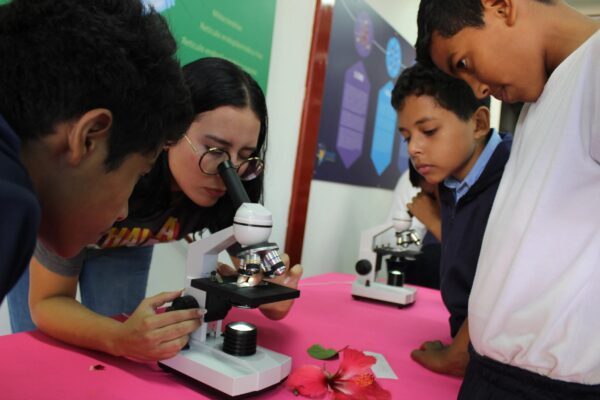 ANIVERSARIO FIIIDT (1)
