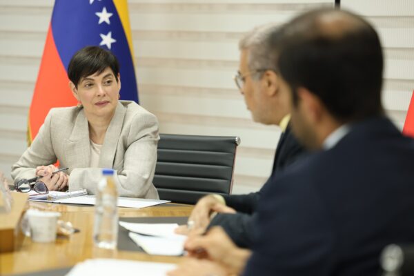 Avanzan relaciones de intercambio científico y tecnológico entre Irán y Venezuela
