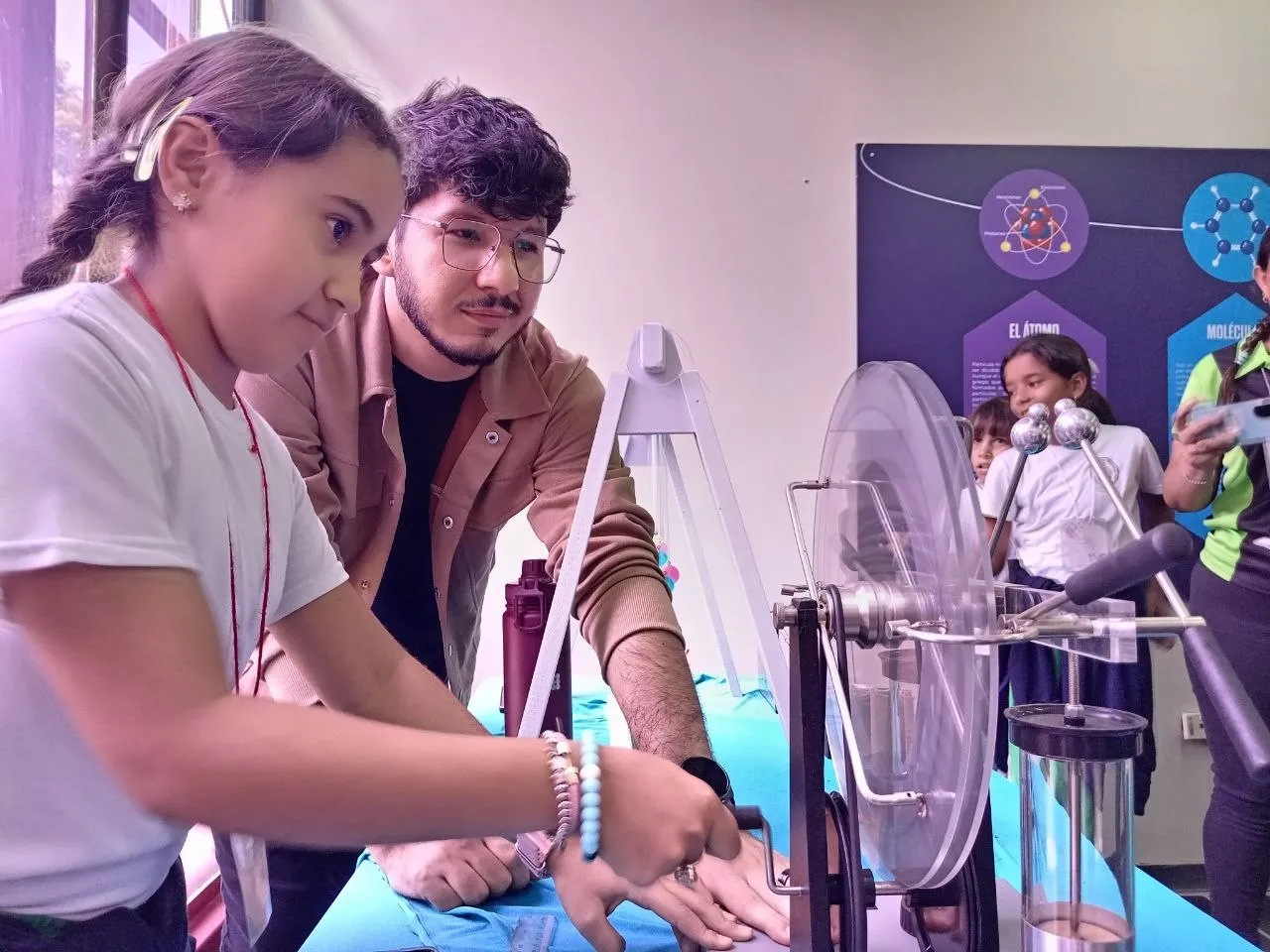 Inicia Ruta Cientifica con ninos y jovenes de Santa Teresa del Tuy 2