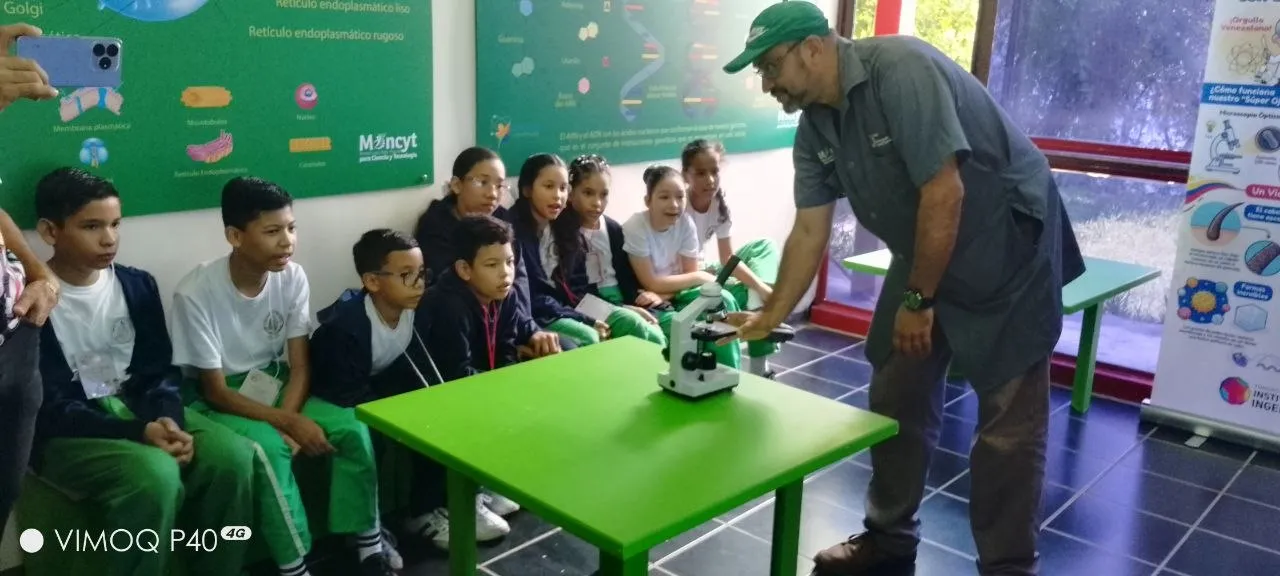 Inicia Ruta Cientifica con ninos y jovenes de Santa Teresa del Tuy 8