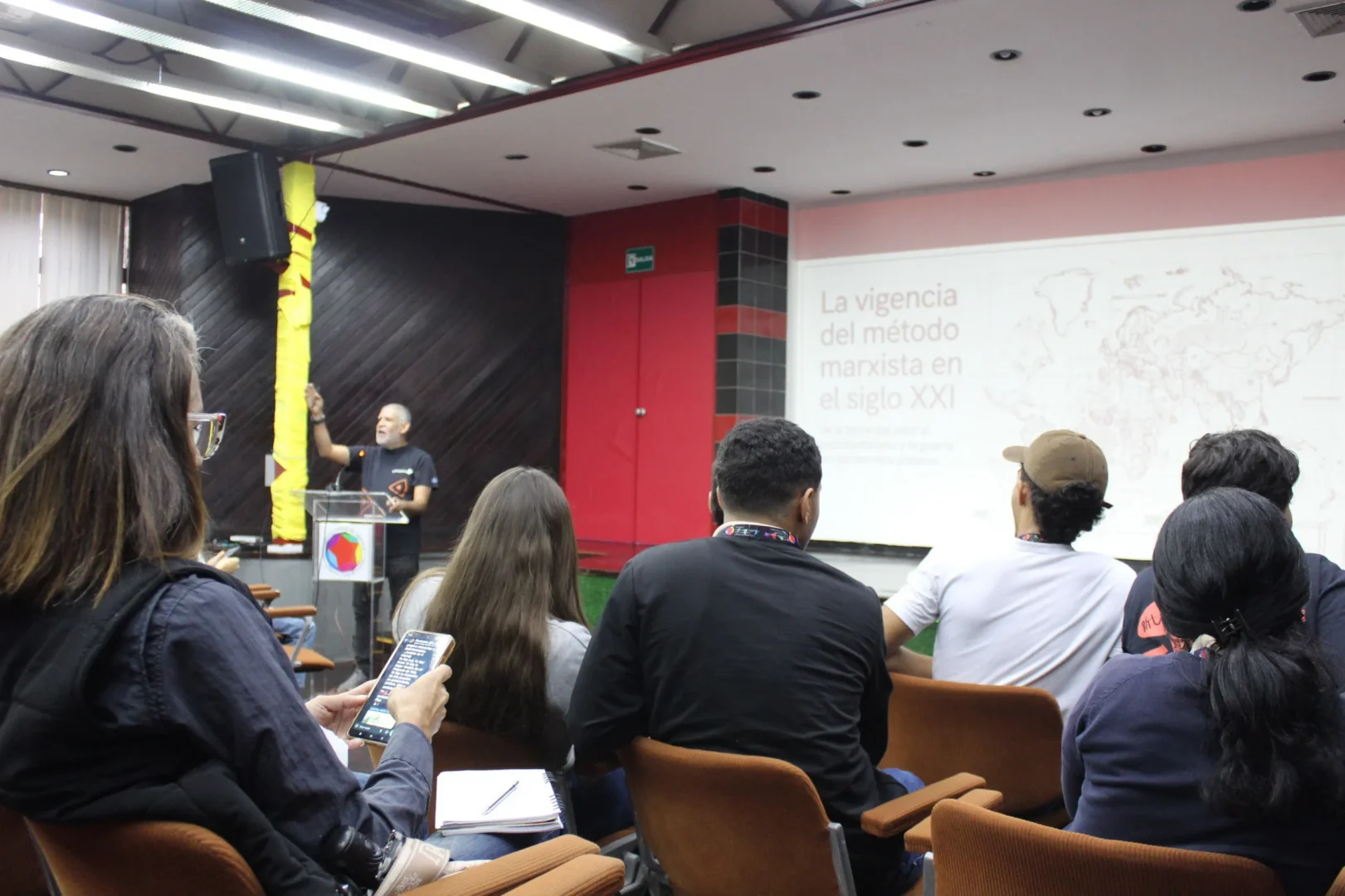 Investigadores venezolanos debaten sobre la vigencia del metodo marxista en el siglo XXI 4