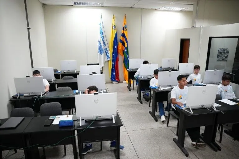 Semilleros Científicos participan en la Gran Final de la Olimpiada Mobius 2026 5 Semilleros Cientificos participan en la Gran Final de la Olimpiada Mobius 2026 6
